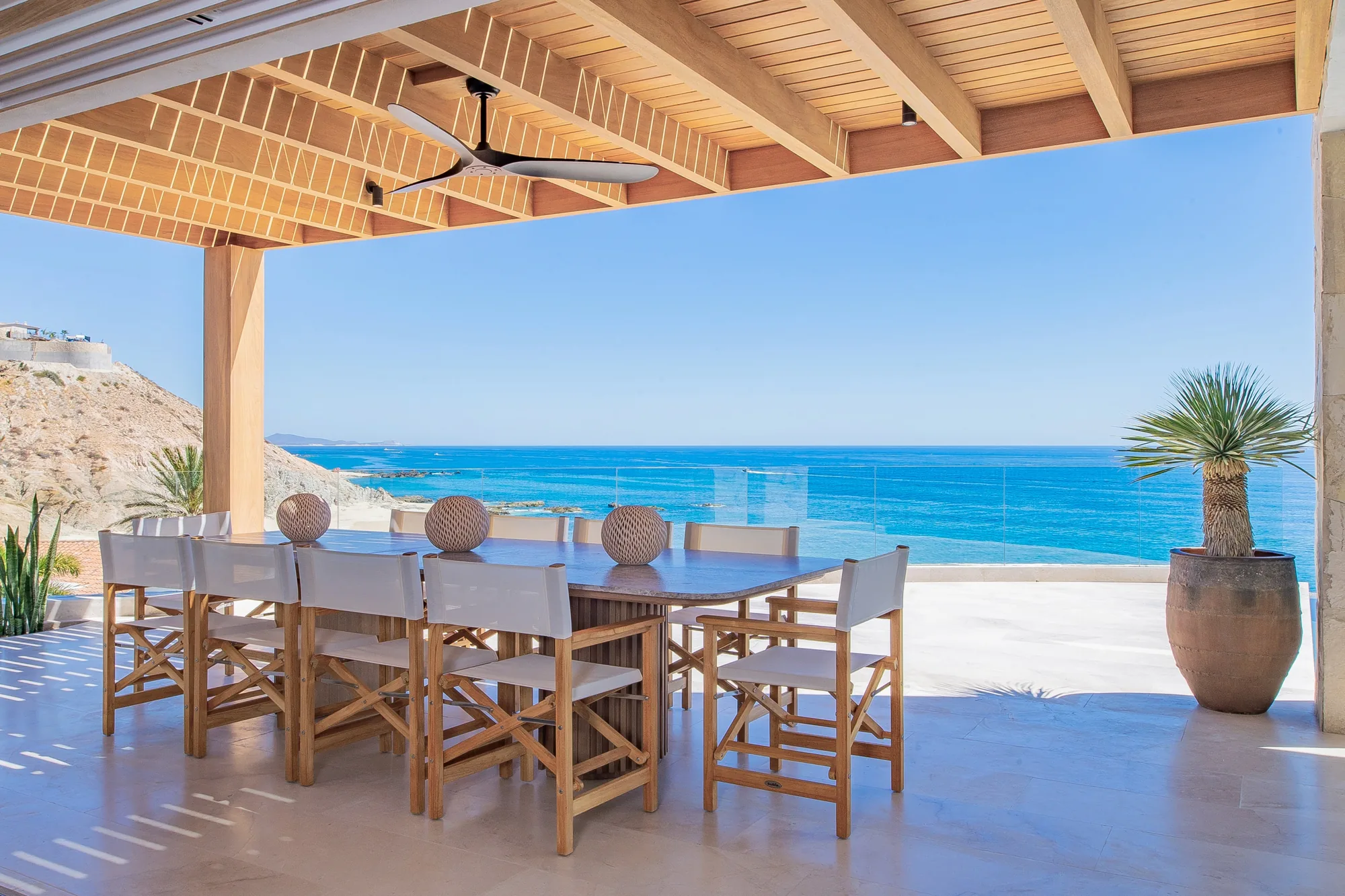 The long table, under the pergola